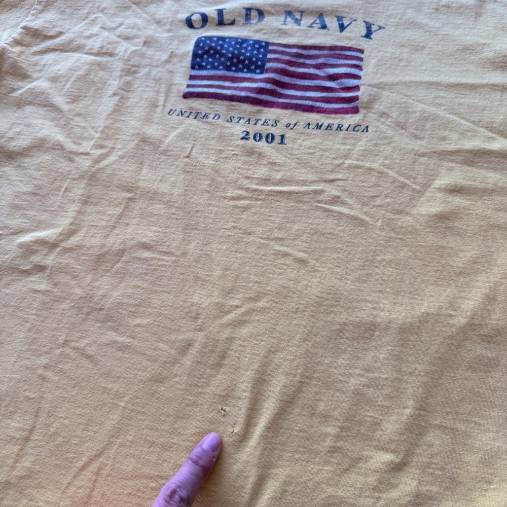 Old Navy T-Shirt Mens XXL Yellow Good 2001 USA Flag Graphic Tee - Picture 7 of 11